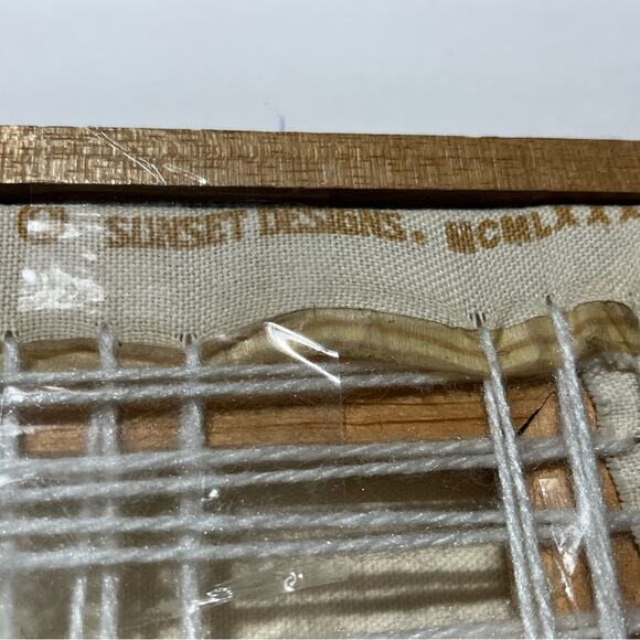 Vintage 1980 handmade crewel embroidered children’s wall art - Picture 12 of 13